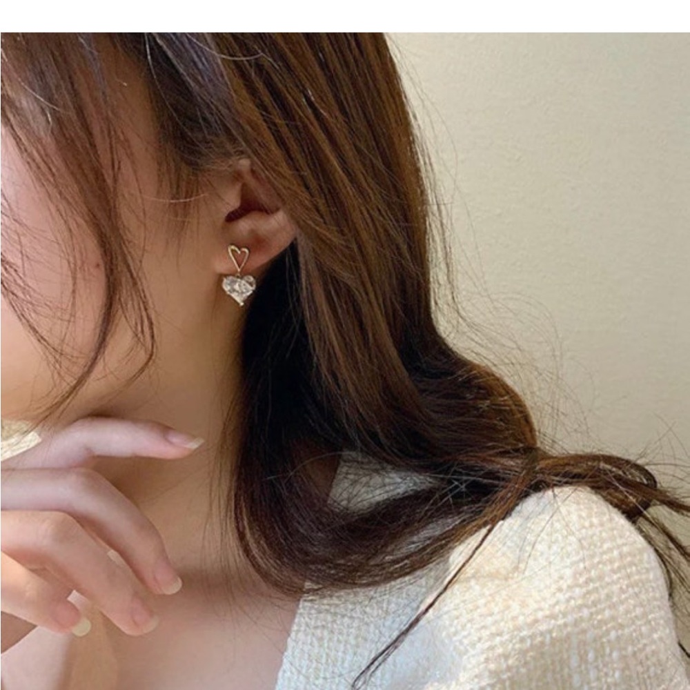 18k Gold Plated Heart Cubic Zirconia Drop Earrings Women Statement Earrings - Picture 5 of 6